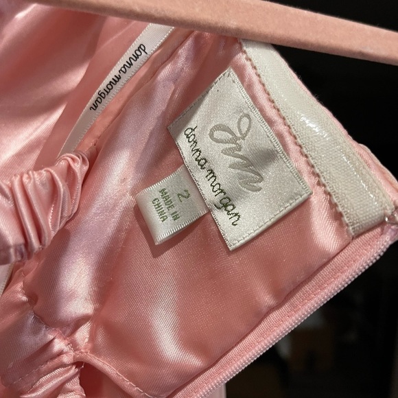 DONNA MORGAN pink silk chiffon dress. Size 2. Elegant, classy semi-formal dress. - Picture 4 of 7